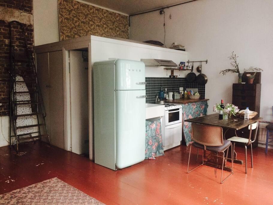 Warm And Cosy Loft In Paris With A Private Outdoor Daire Dış mekan fotoğraf